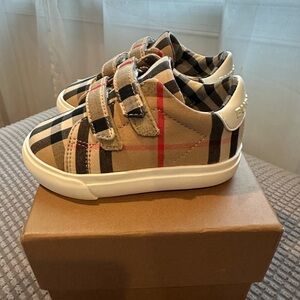 Burberry Kids Checkered Sneakers - Beige and Black size EU 19 infant US 4C